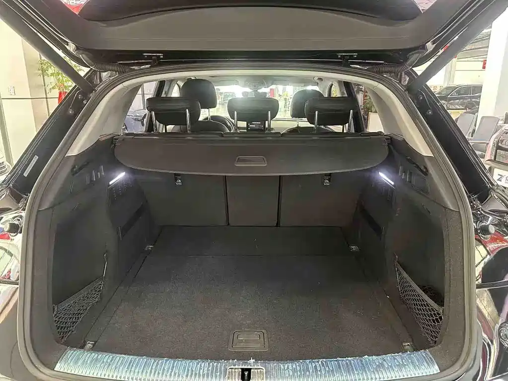 Audi Q5L 2019
