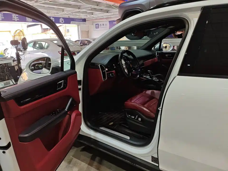 Porsche Cayenne 2019