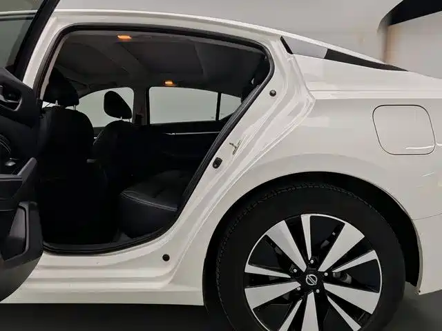 Nissan Teana 2021 — фото 10