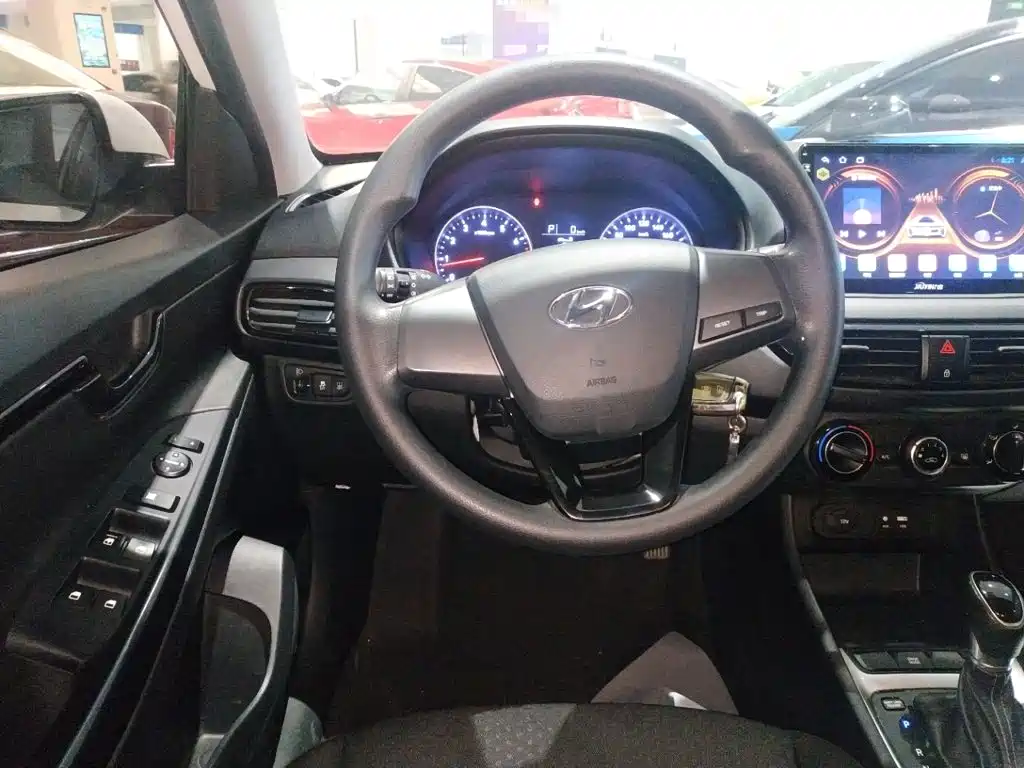 Hyundai Joyful 2019 — фото 11