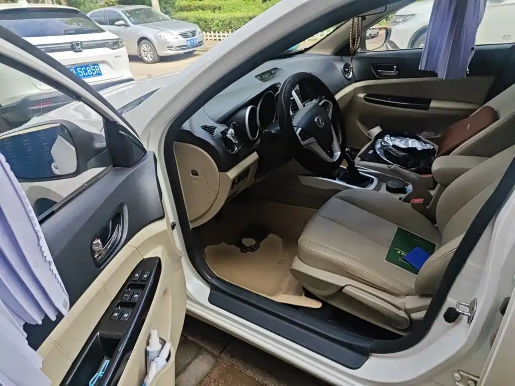 Changan Eado 2014 — фото 13