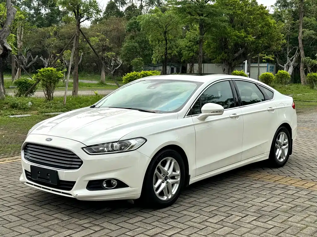 Ford Mondeo 2016 — фото 1