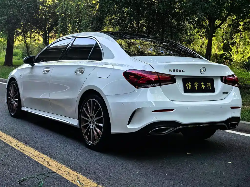 Mercedes-Benz A-Class 2019 — фото 9
