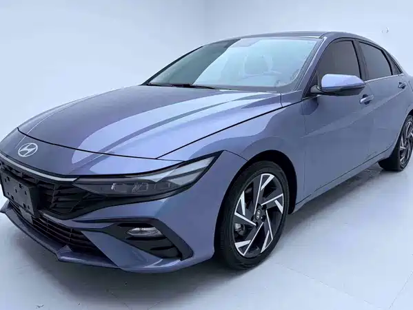 Hyundai Elantra 2023