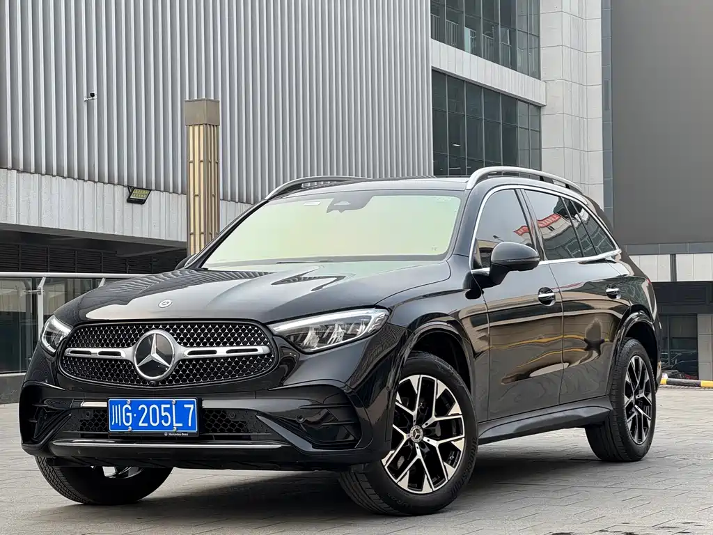 Mercedes-Benz GLC 2023 — фото 1