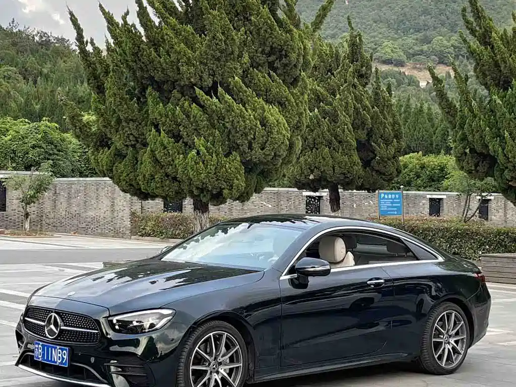 Mercedes-Benz E-Class 2023