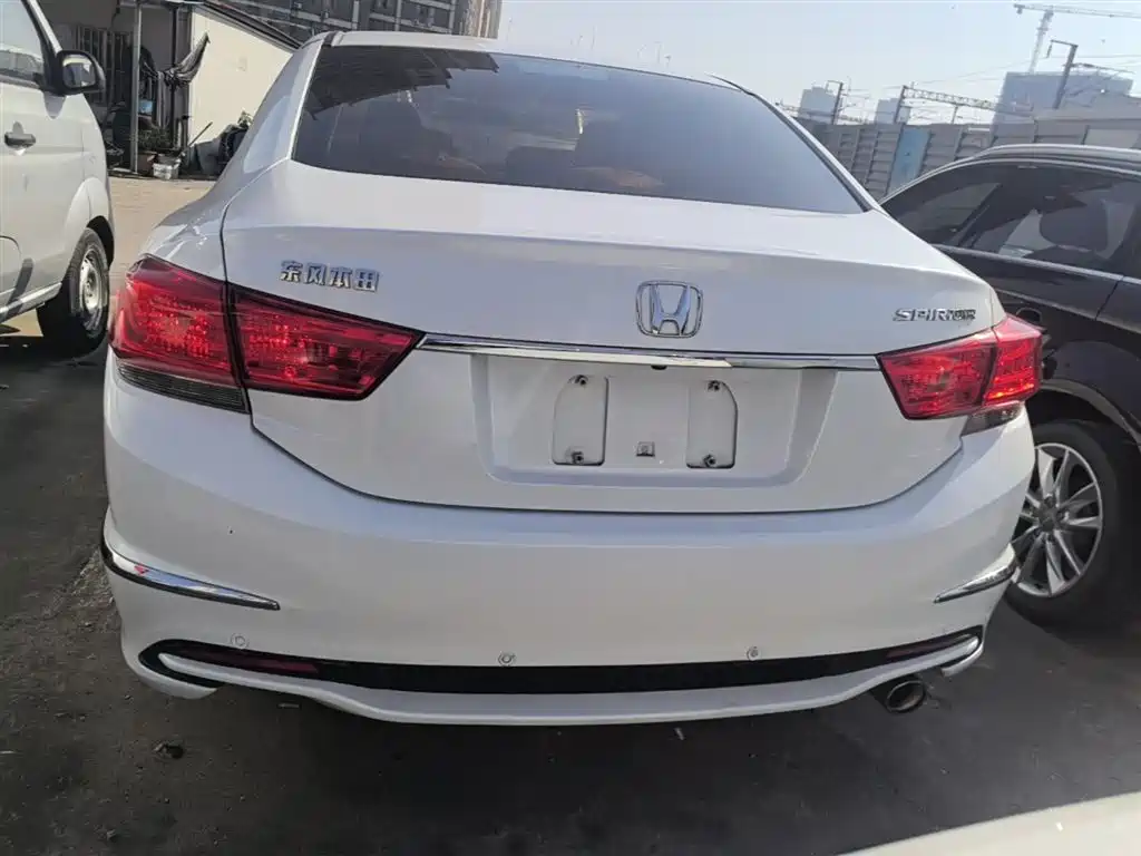 Honda Spirior 2016 — фото 6