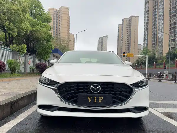 Mazda 3 Axela 2020