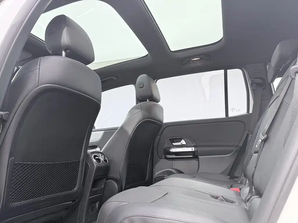 Mercedes-Benz GLB 2022 — фото 15