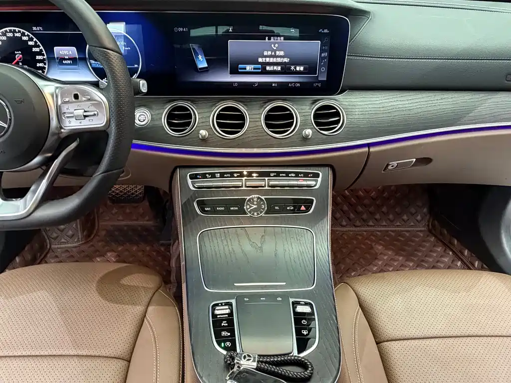 Mercedes-Benz E-Class 2019 — фото 16