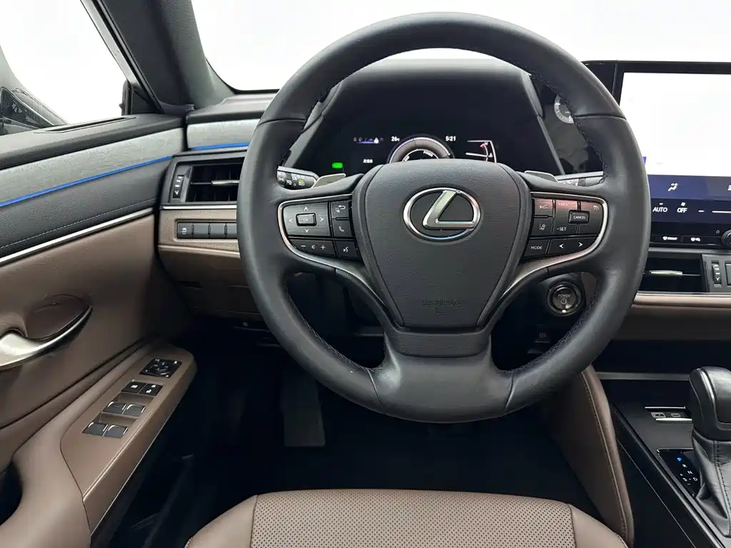 Lexus ES 2025 — фото 10