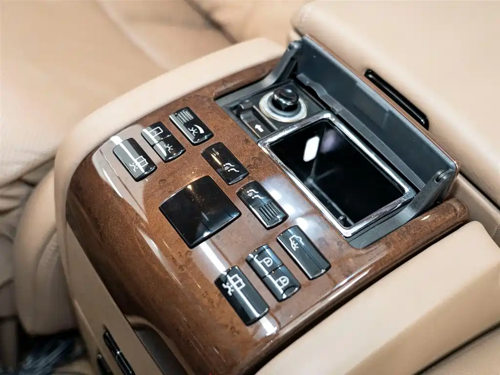 Maybach Maybach 2014 — фото 14