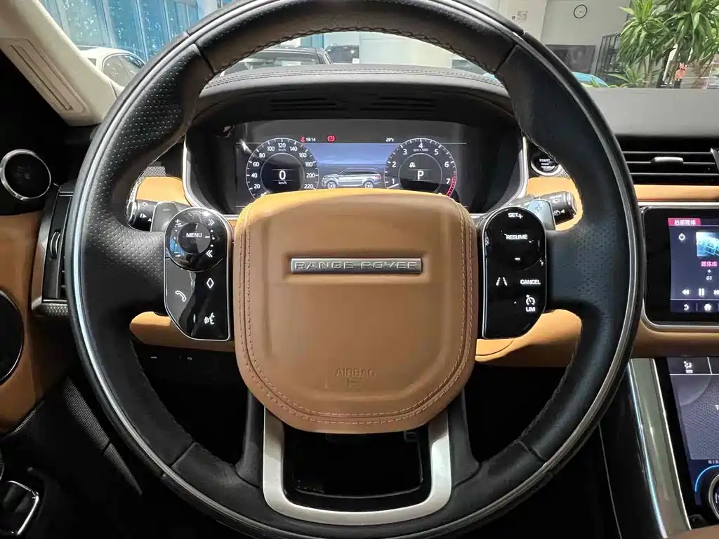 Land Rover Range Rover Sport 2018 — фото 13