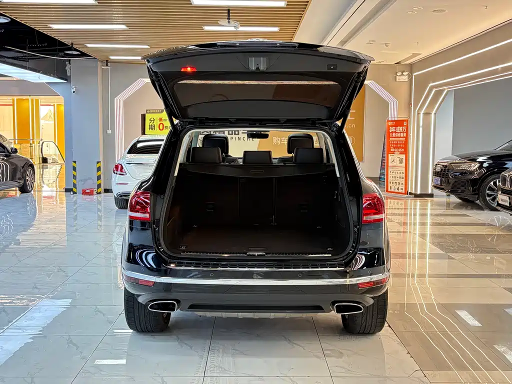 Volkswagen Touareg 2018 — фото 20