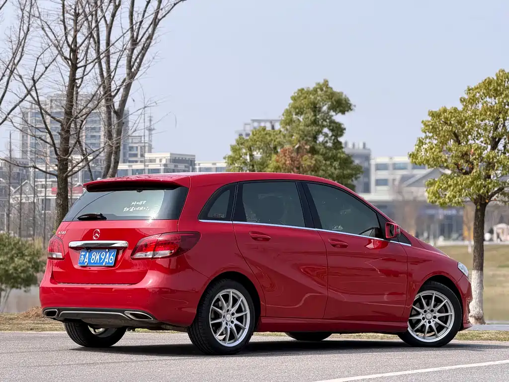 Mercedes-Benz B-Class 2016 — фото 14