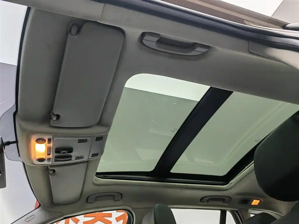BMW X1 2014 — фото 14