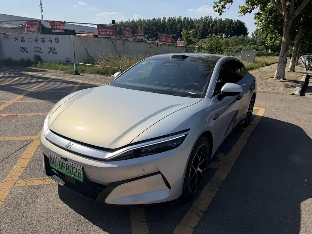 BYD Han L 2025