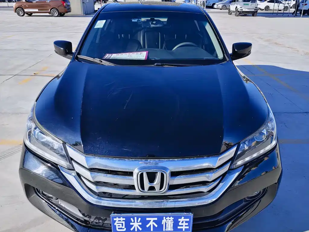 Honda Accord 2015 — фото 2