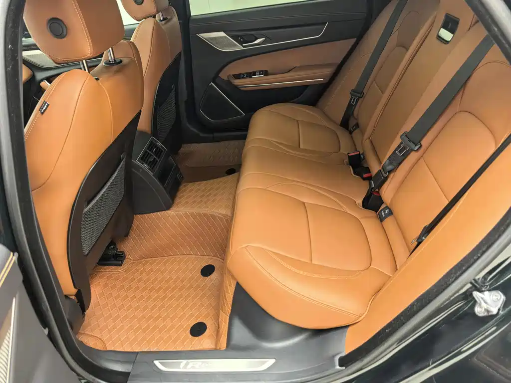 Jaguar XFL 2023 — фото 13