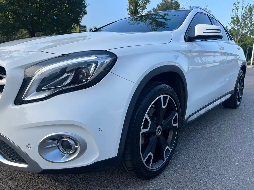 Mercedes-Benz GLA 2017
