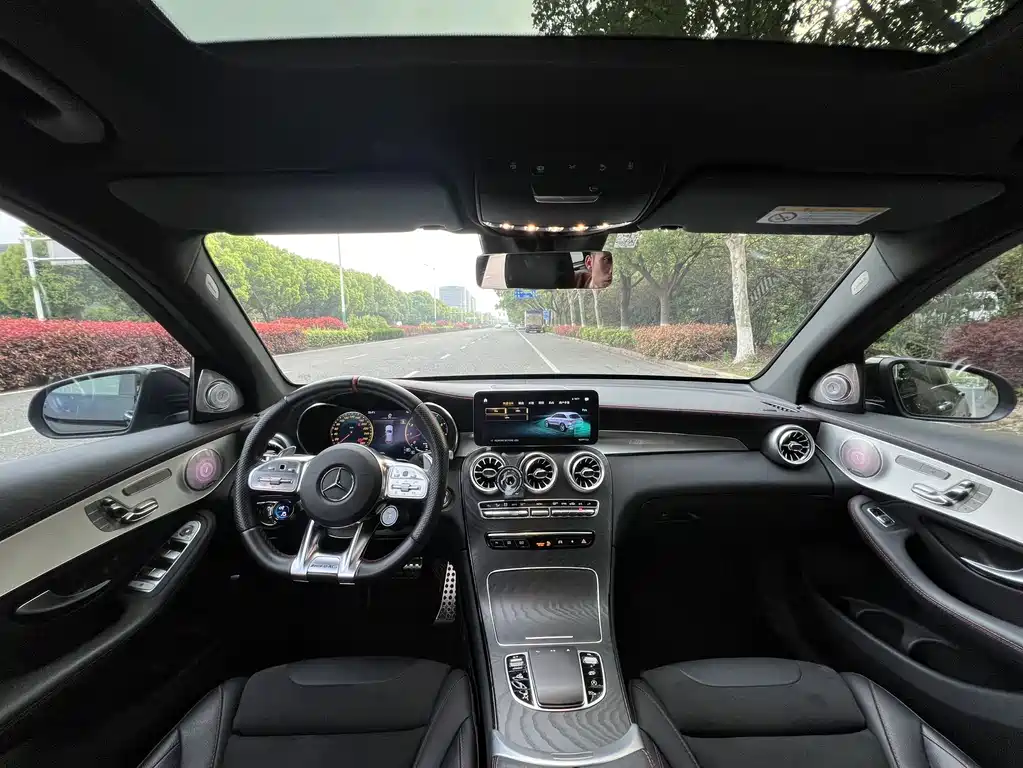 Mercedes-Benz GLC AMG 2022 — фото 10