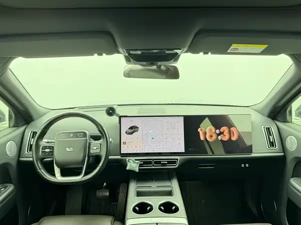 Li Auto L8 2023
