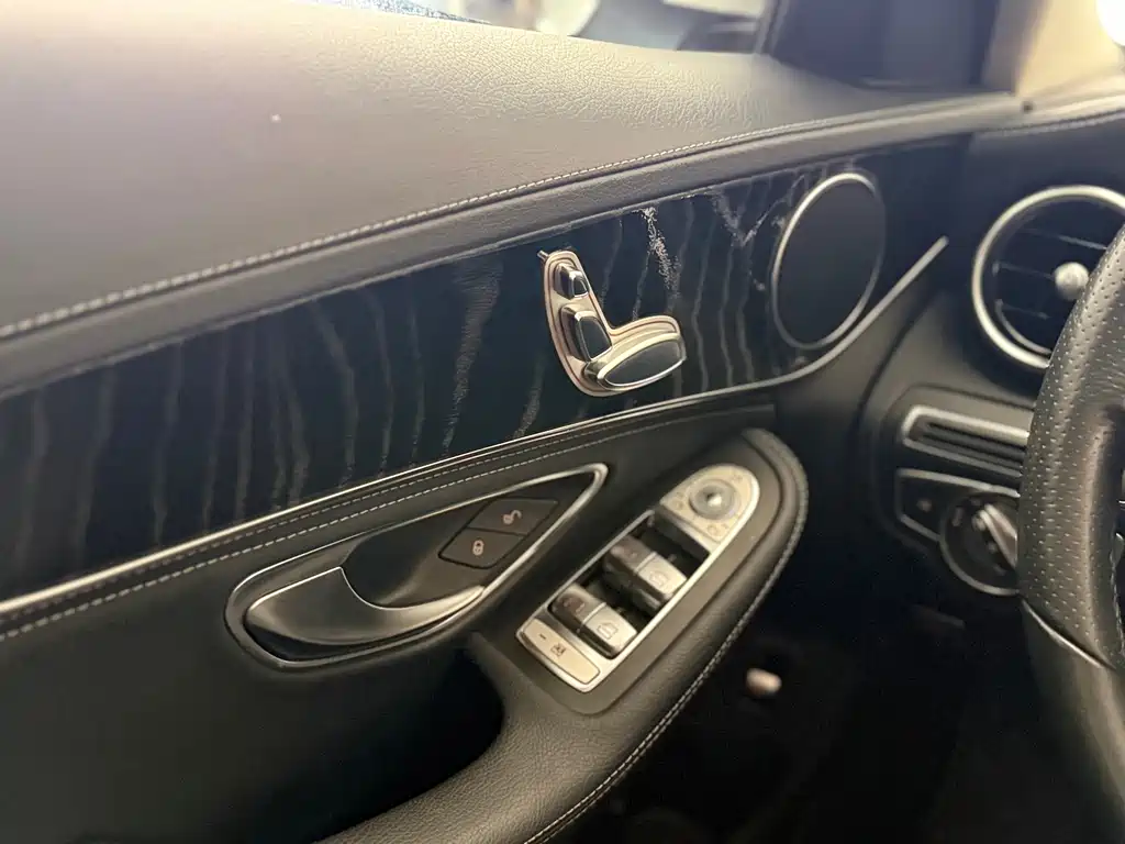 Mercedes-Benz C-Class 2017 — фото 16