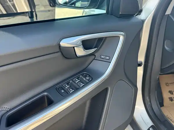 Volvo XC60 2016