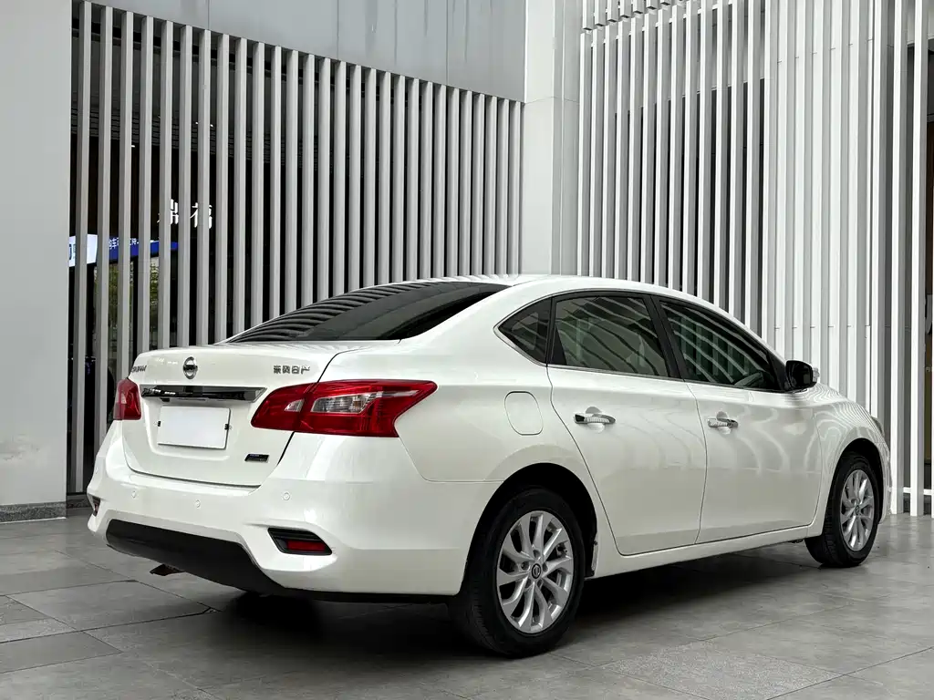 Nissan Sylphy 2017 — фото 15