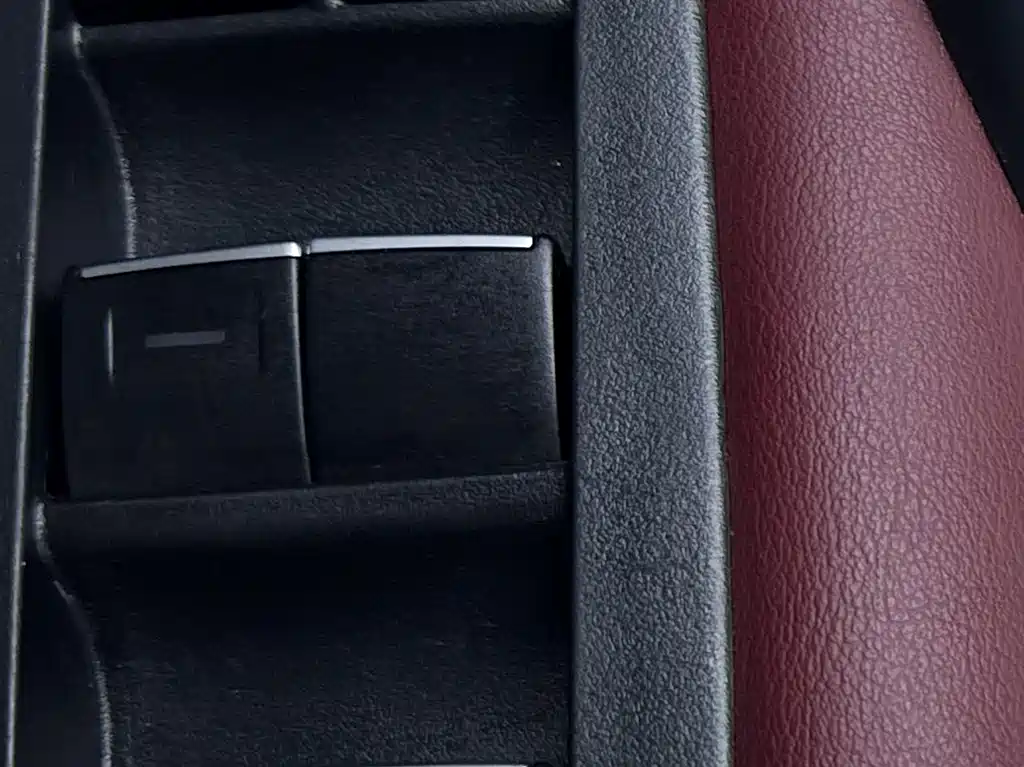 Toyota Corolla 2022 — фото 17