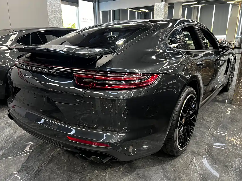 Porsche Panamera 2020 — фото 20