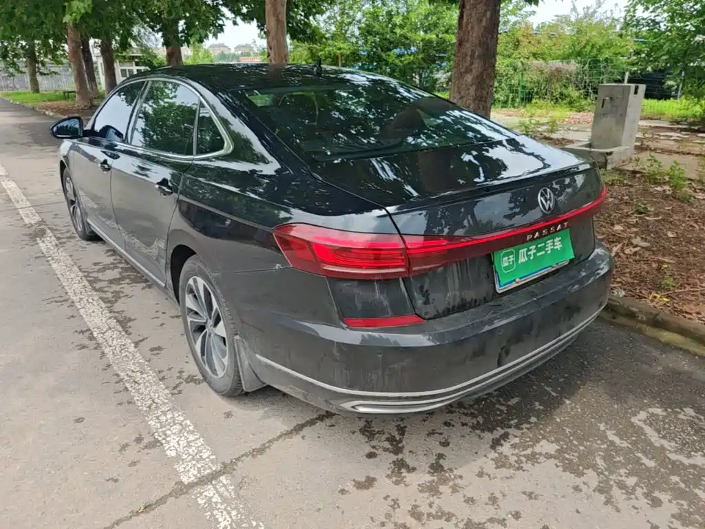 Volkswagen Passat 2024