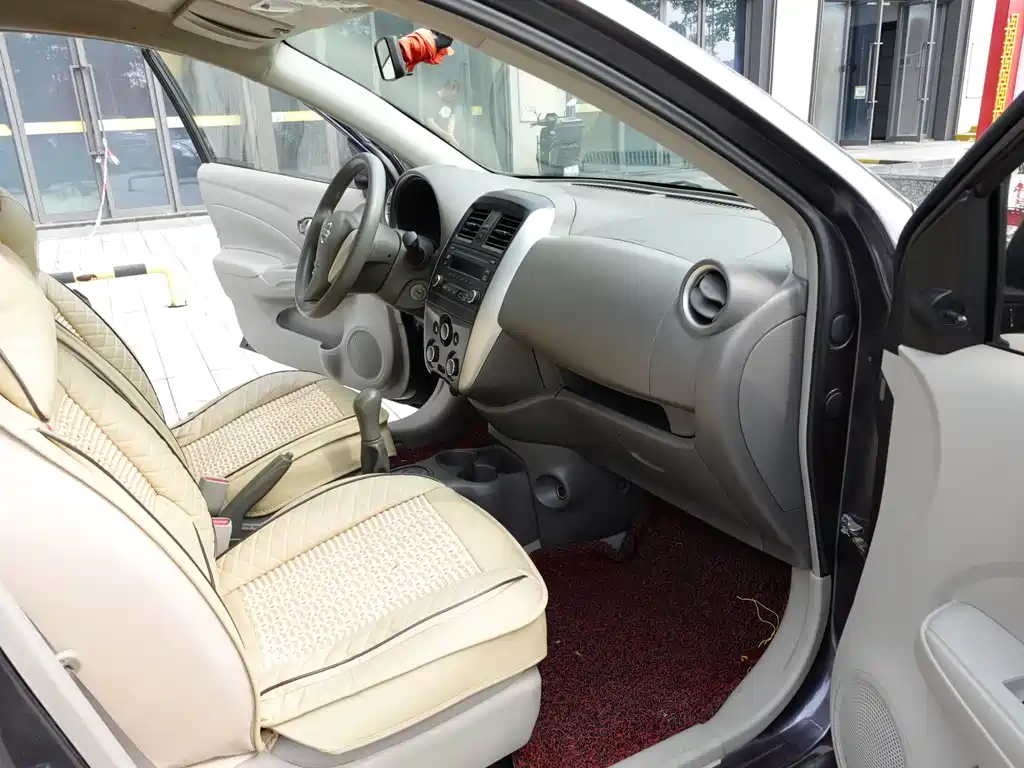 Nissan Sunny 2016 — фото 10