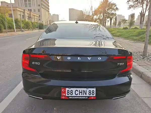 Volvo S90 2020