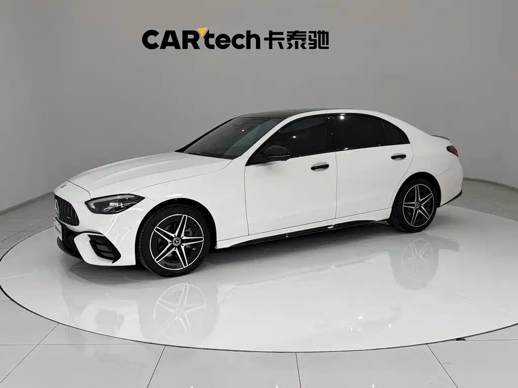 Mercedes-Benz C-Class 2025 — фото 1