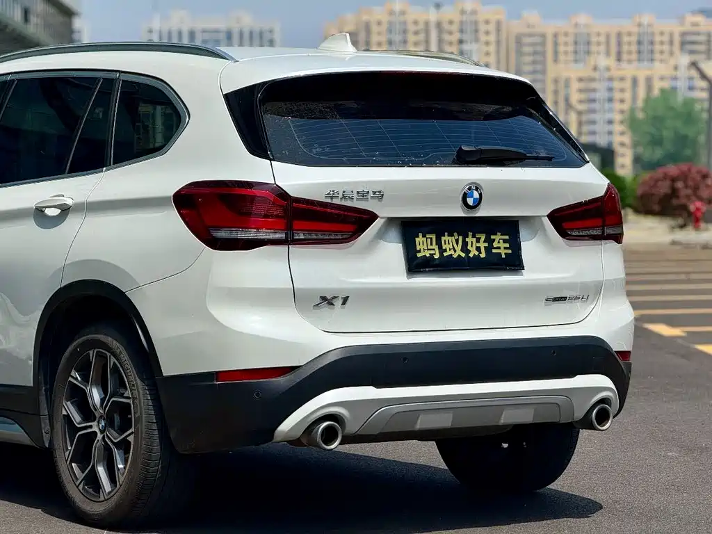 BMW X1 2021 — фото 12
