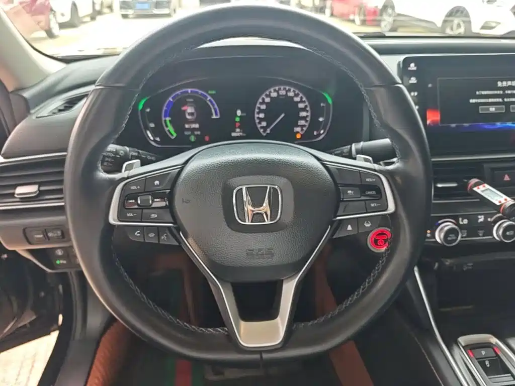 Honda Accord 2023 — фото 11