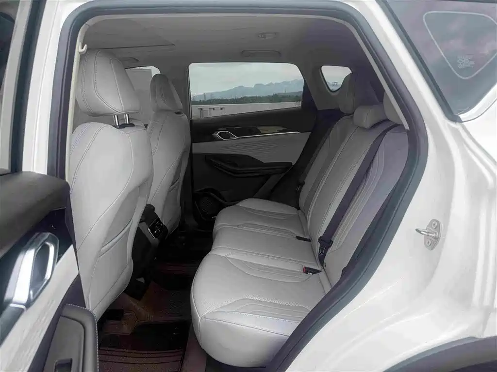 Geely Binyue 2025