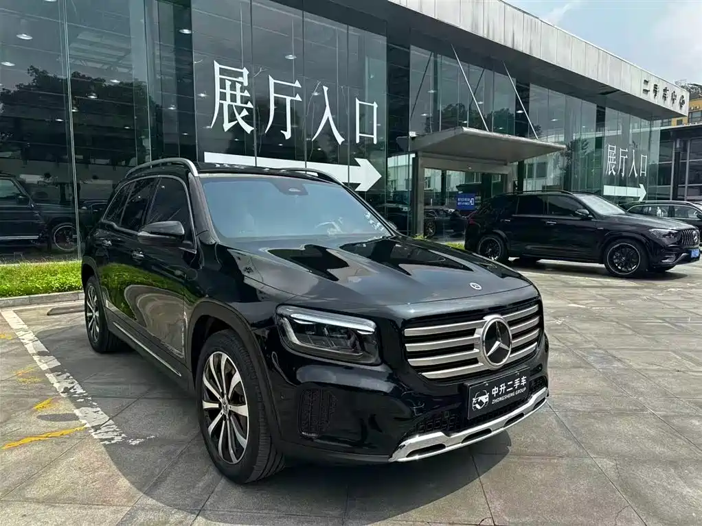 Mercedes-Benz GLB 2024