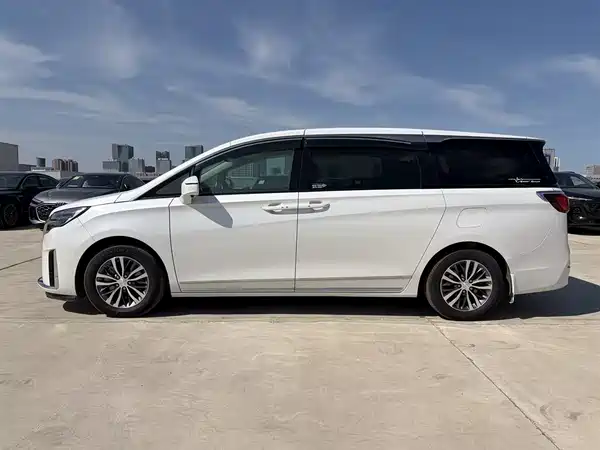 Buick GL8 2023