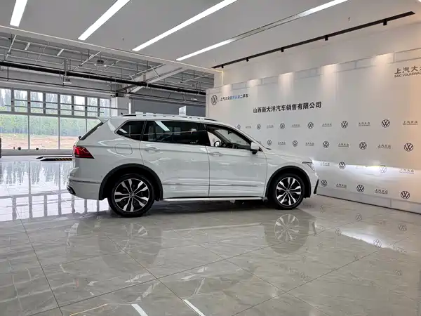 Volkswagen Tiguan L 2025