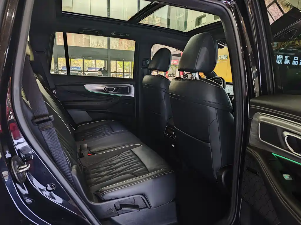 GAC Motor Trumpchi GS8 2024 — фото 14