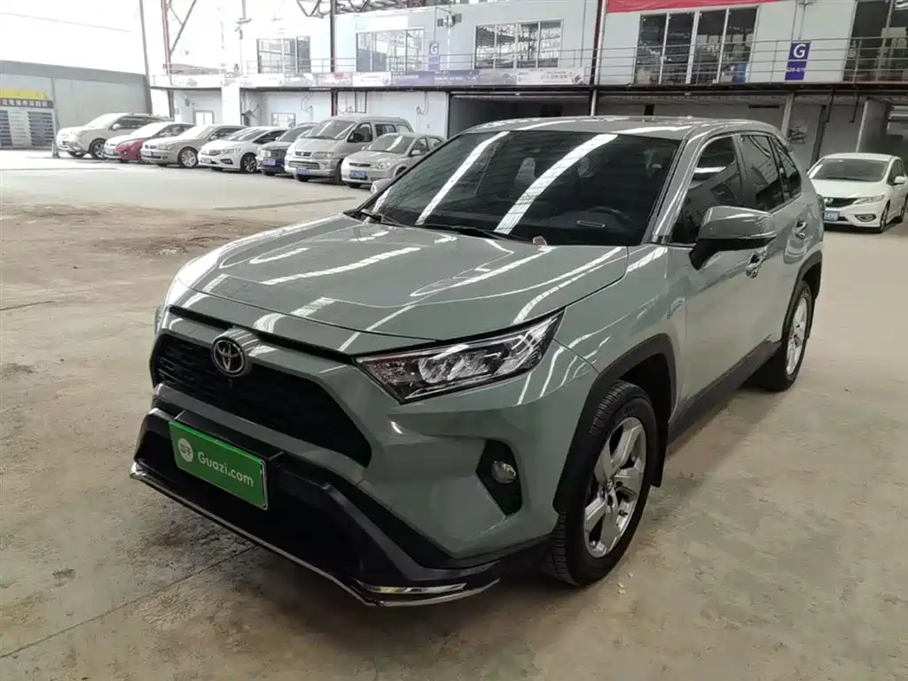 Toyota RAV4 2021