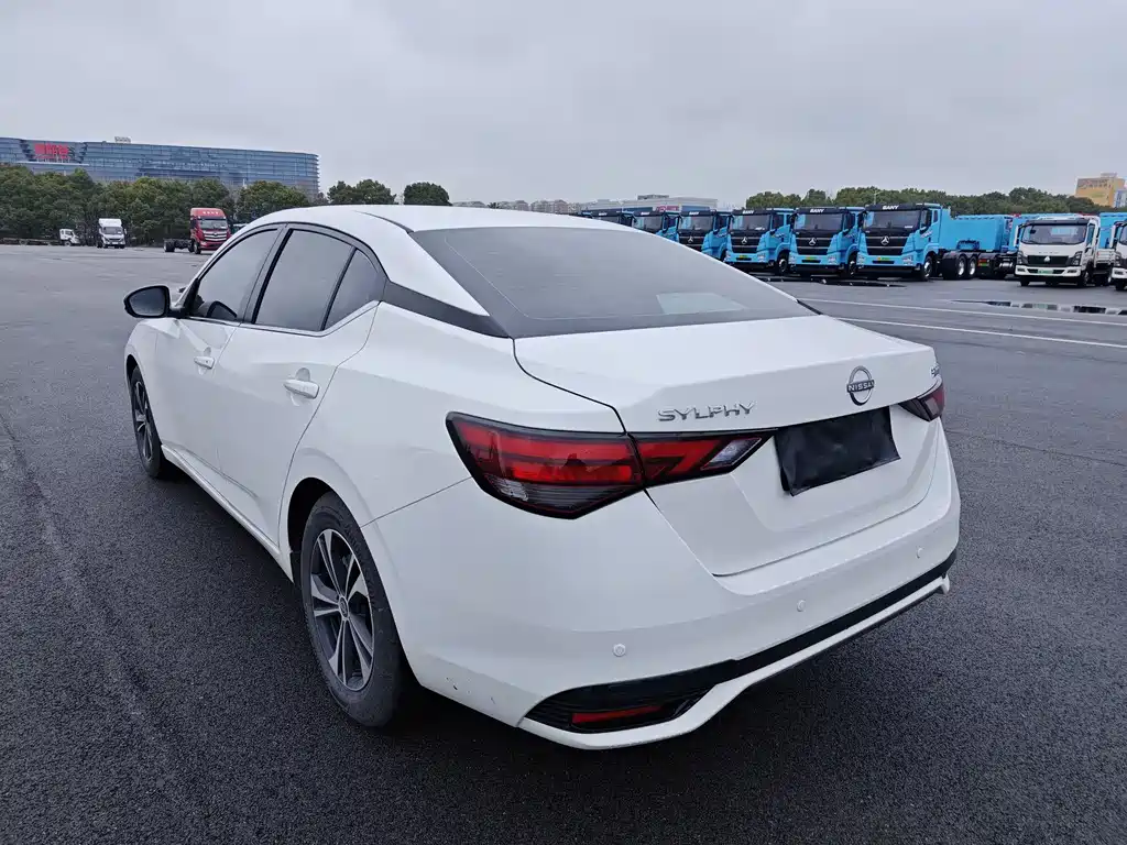 Nissan Sylphy 2025 — фото 18