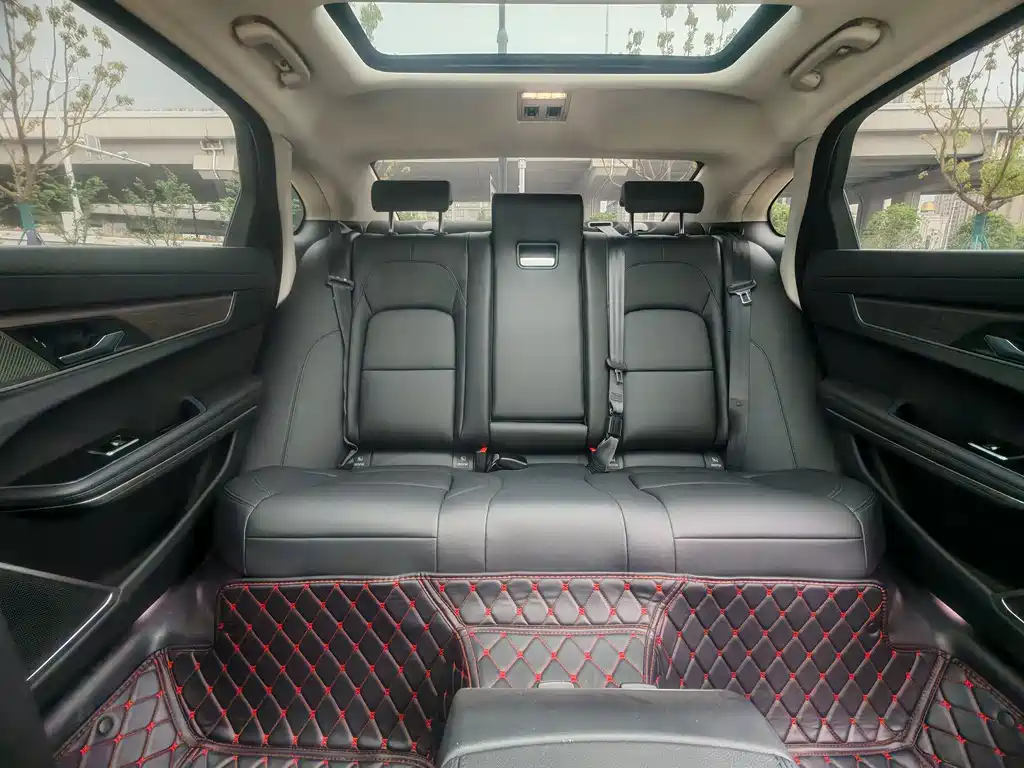 Jaguar XFL 2023 — фото 13