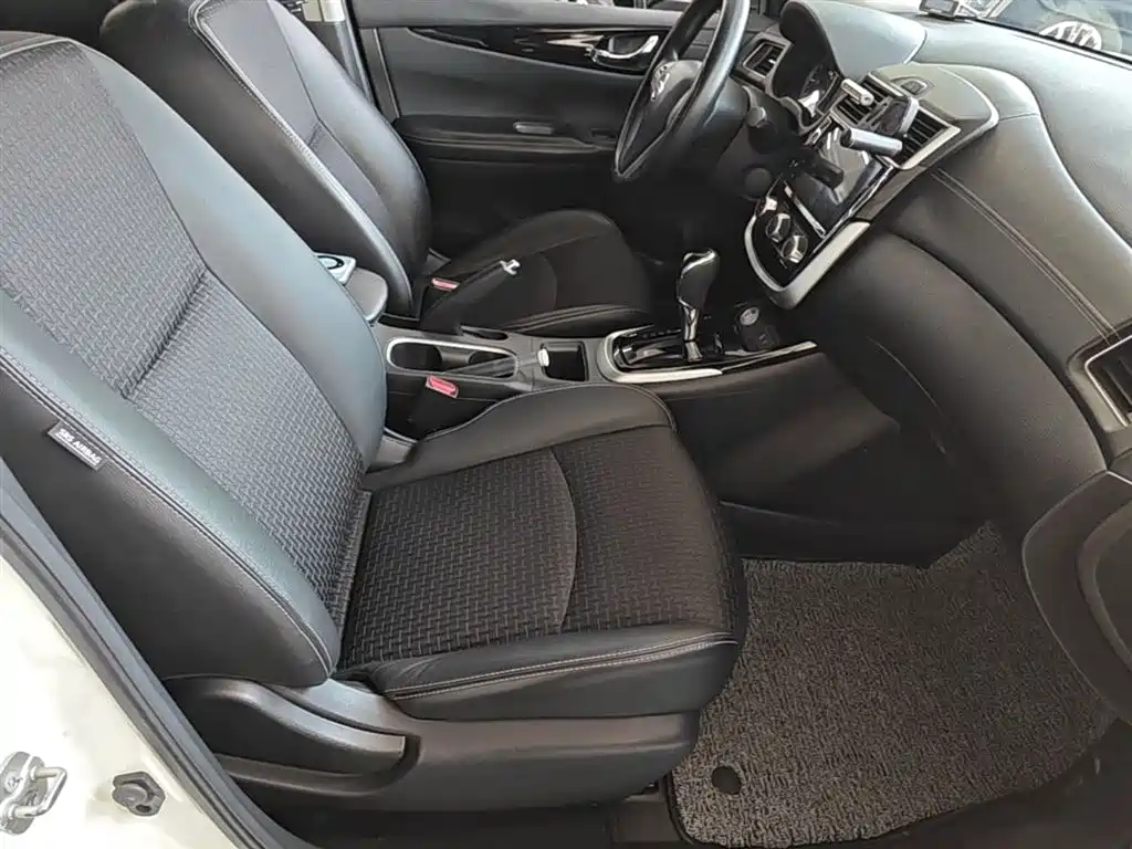 Nissan Tiida 2019 — фото 25
