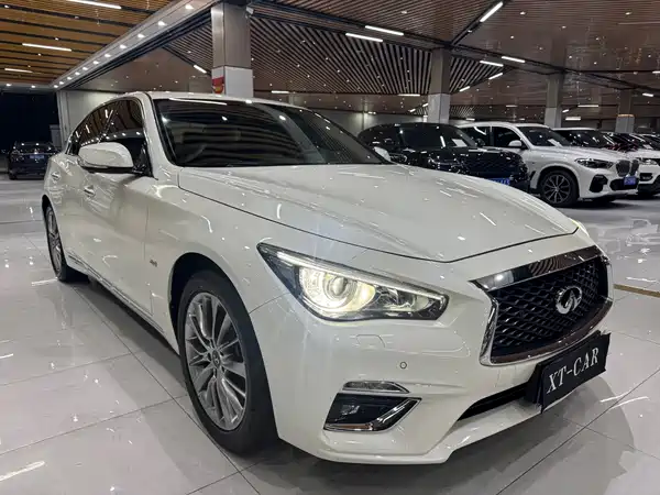 Infiniti Q50L 2018