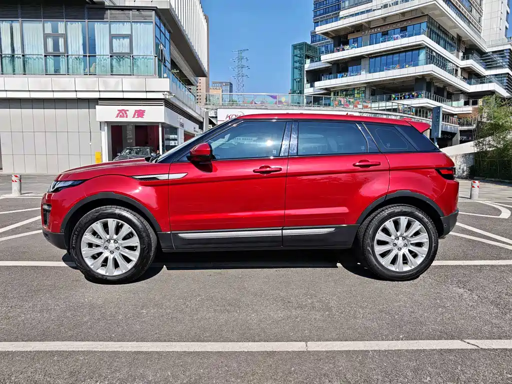 Land Rover Evoque 2019 — фото 29