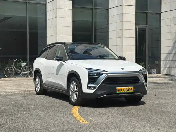 NIO ES8 2018