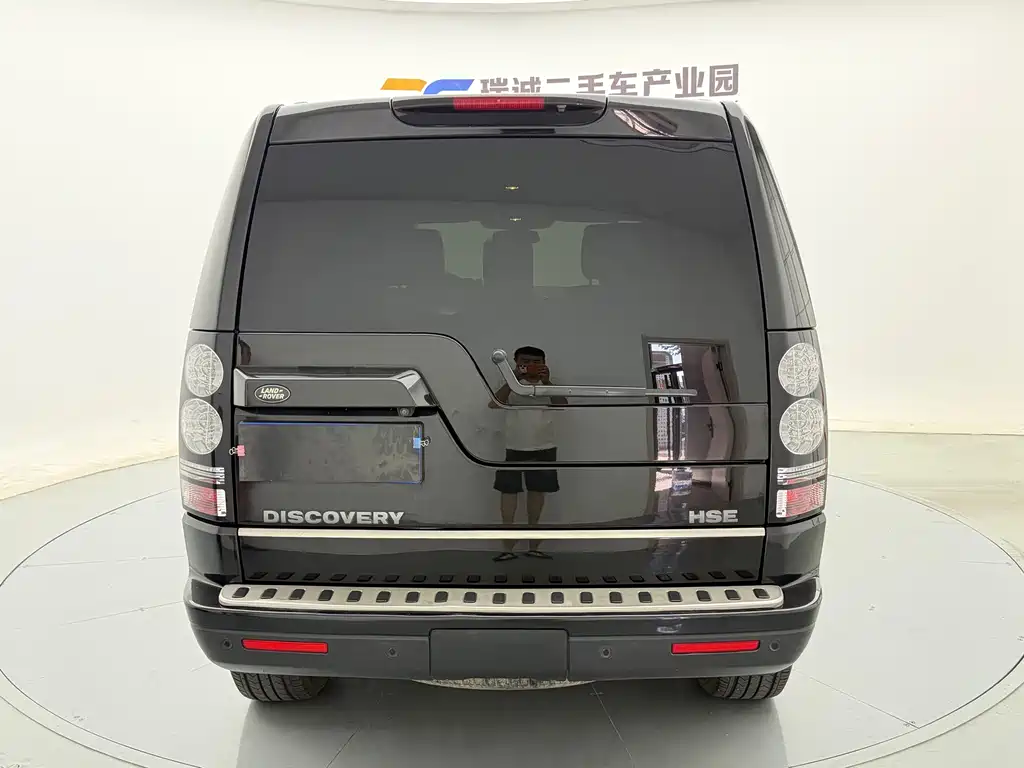 Land Rover Discovery 2015 — фото 12